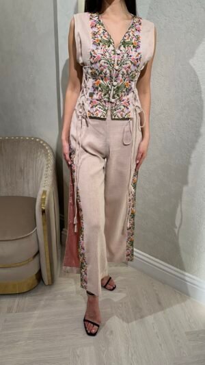 Alternative view of Garden set